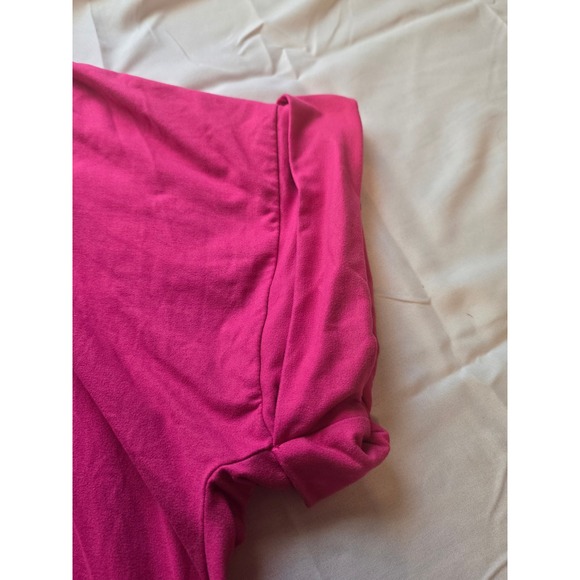 Zenana Women's 1X Hot Pink V-Neck Short Sleeve Hi-Low Tunic Top - Picture 2 of 5